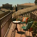 Crociferi 4*
