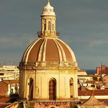 B&B Crociferi 카타니아