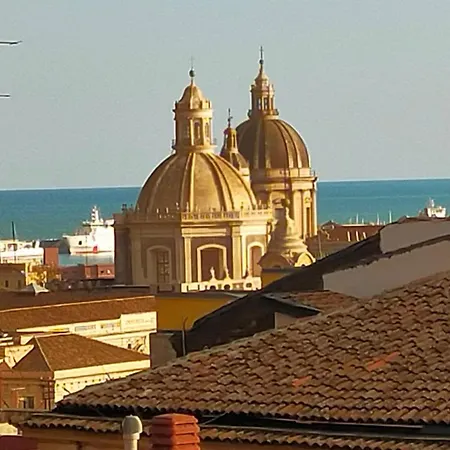 Crociferi カターニア