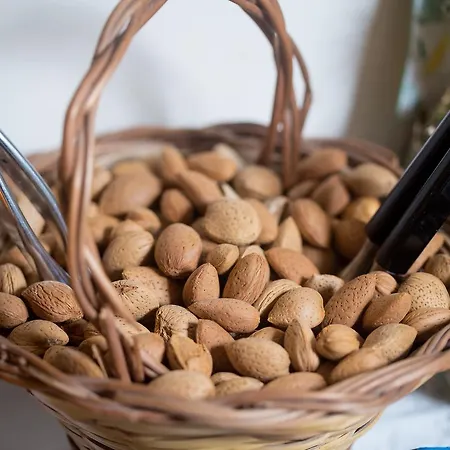 ベッド・アンド・ブレックファスト Crociferi 4*