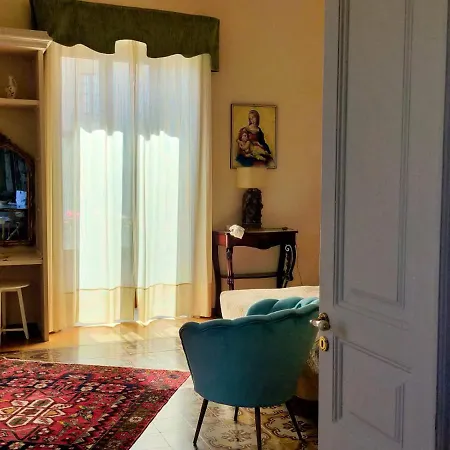 Crociferi Couette-café 4*