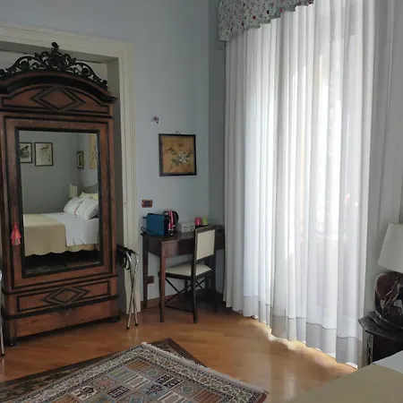 Crociferi Oda ve Kahvaltı
