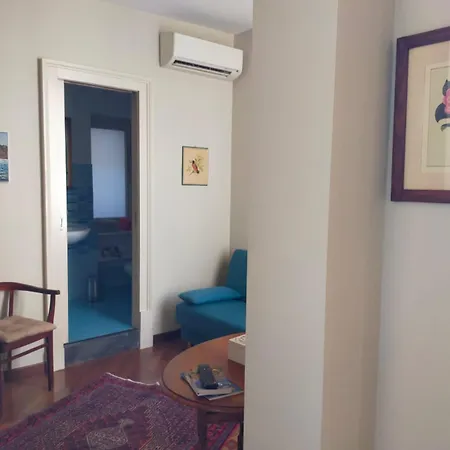 Crociferi Oda ve Kahvaltı 3*
