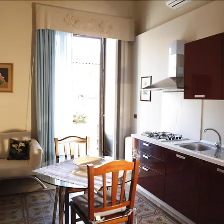 Crociferi Nocleg ze śniadaniem